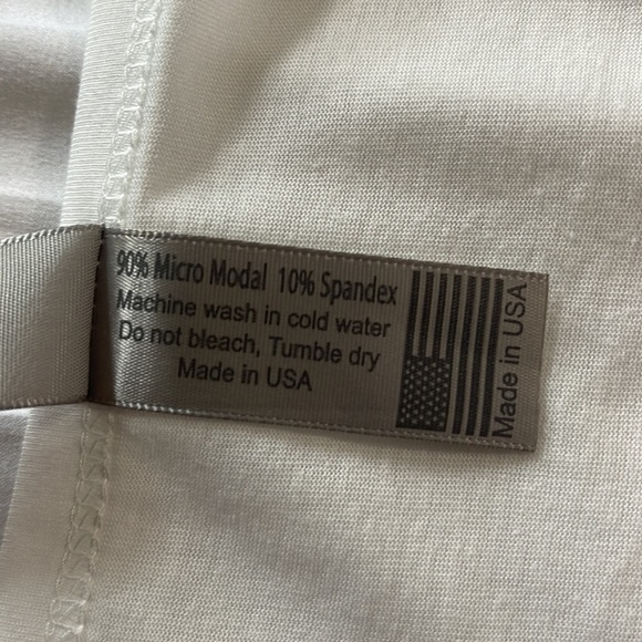 Go Couture White Tee (NWOT) - Picture 5 of 5